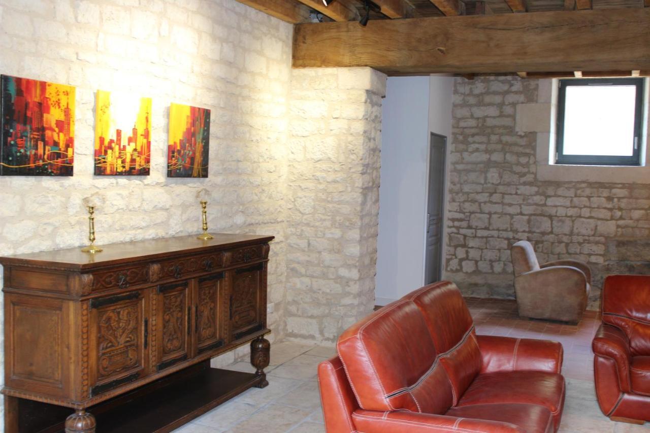 Chateau Des Loups - Les Pommiers Echire Dış mekan fotoğraf