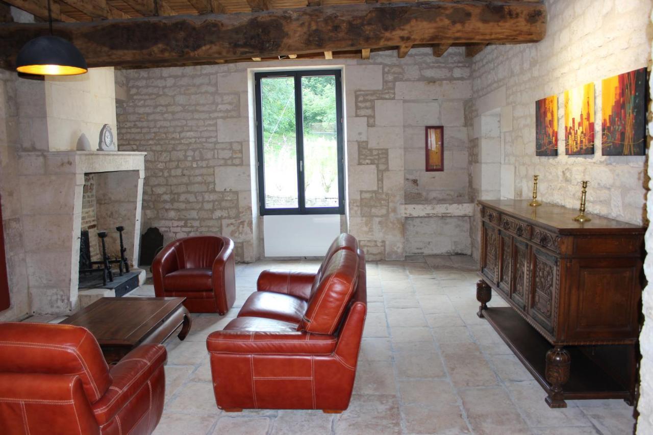 Chateau Des Loups - Les Pommiers Echire Dış mekan fotoğraf